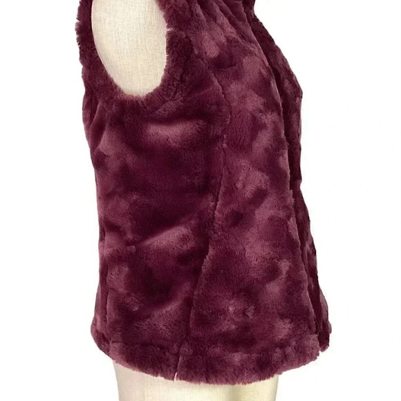 Nicole Miller Original Women S Fuax Fur Lined Reversible Quiled Zip Up Vest Wine - Picture 8 of 13